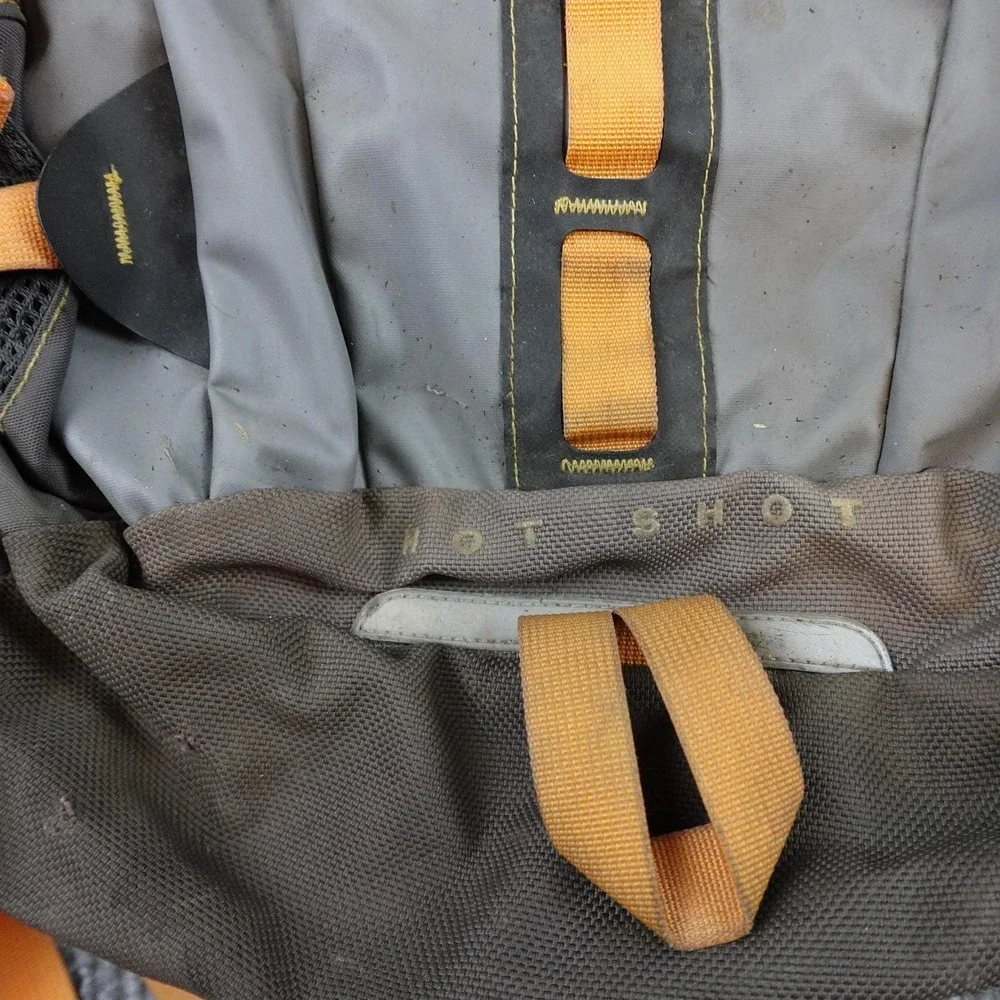 The North Face Hot Shot 30L Backpack Mens One Size Gray Nylon Hiking Daypack